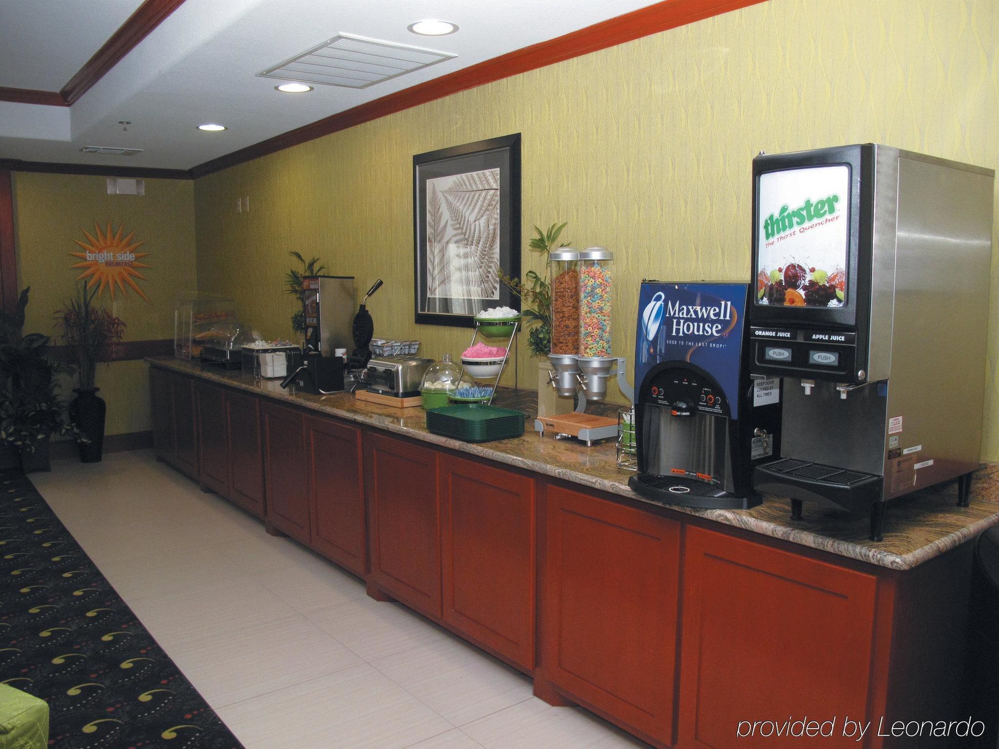 La Quinta Inn & Suites By Wyndham South Dallas - Hutchins Exterior photo